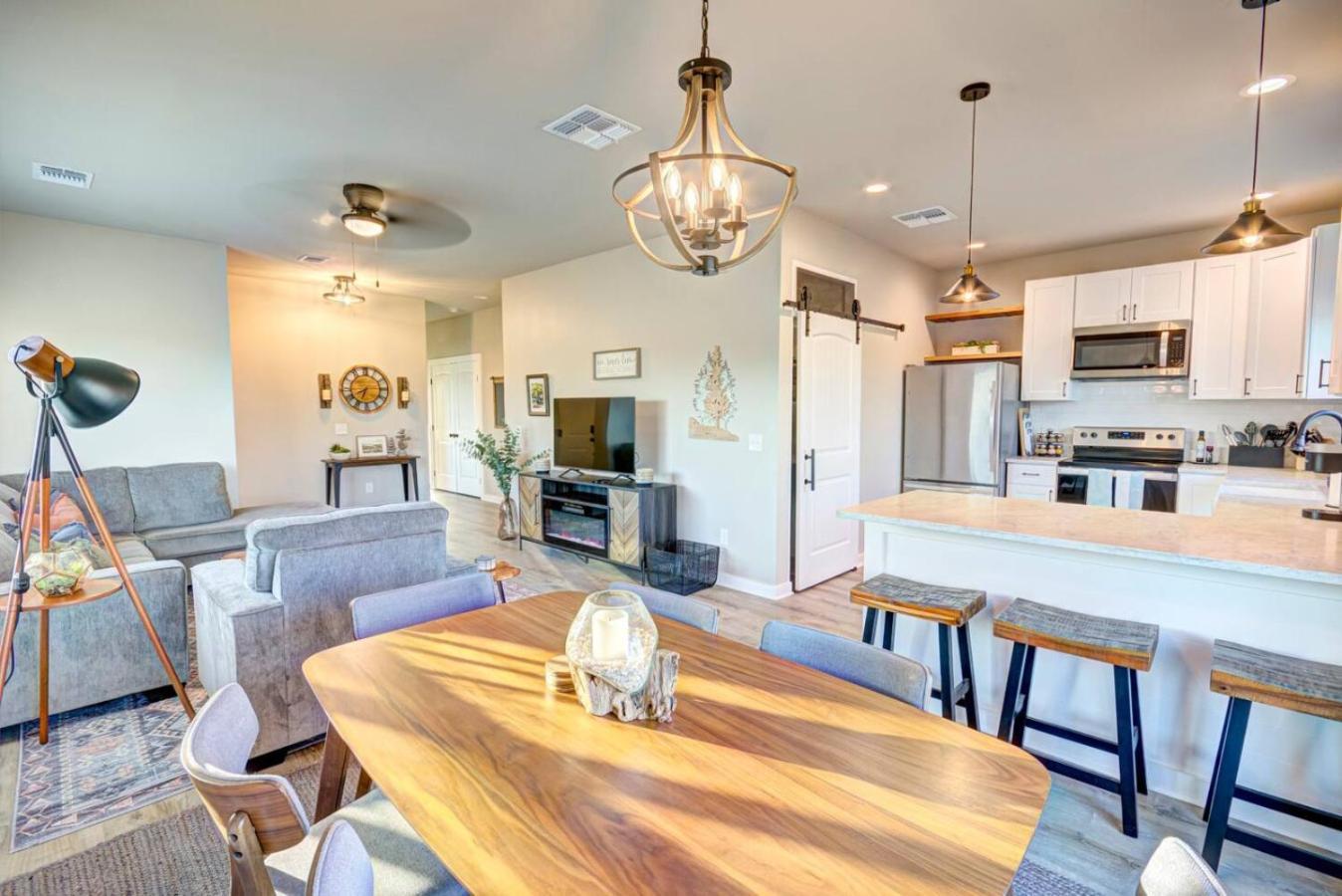 The Lodge At Little Ranches Central Sleeps 26 Wimberley Exteriér fotografie