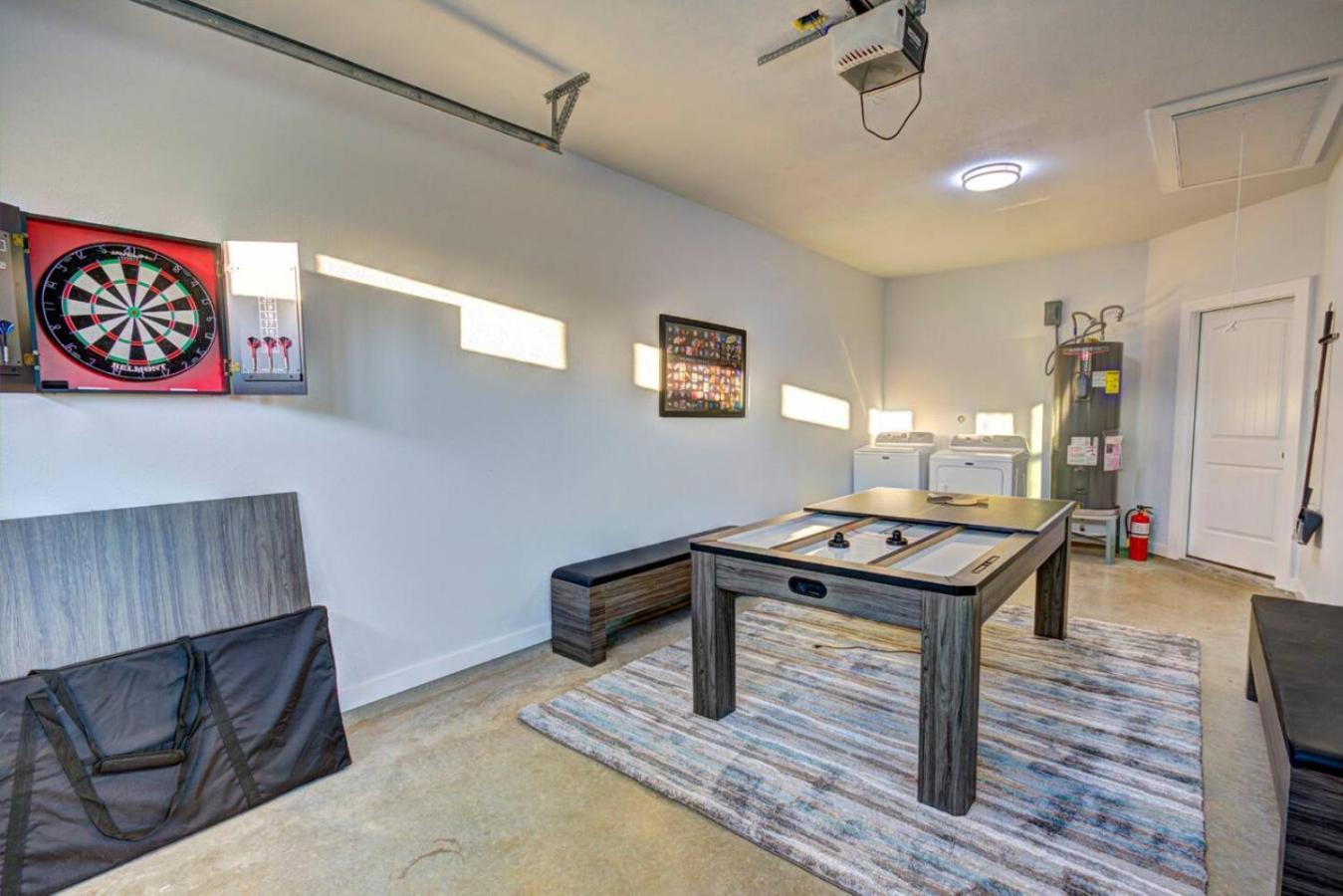 The Lodge At Little Ranches Central Sleeps 26 Wimberley Exteriér fotografie