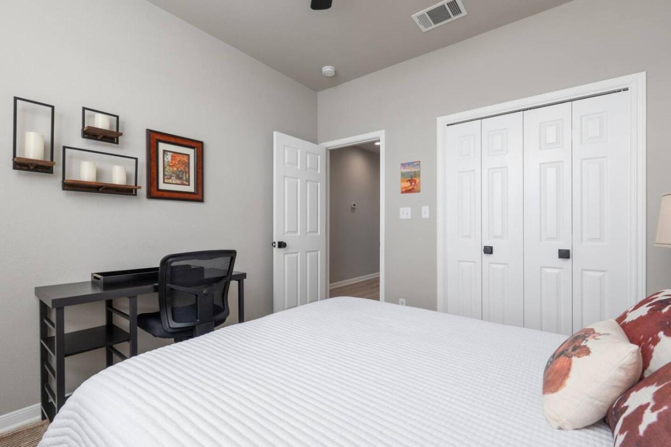 The Lodge At Little Ranches Central Sleeps 26 Wimberley Exteriér fotografie